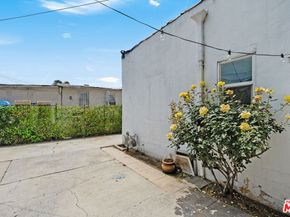 2736 S Cloverdale Avenue, Los Angeles CA 90016