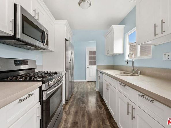 2736 S Cloverdale Avenue, Los Angeles CA 90016