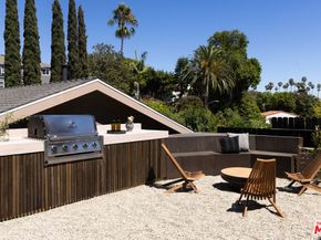 3815 Chanson Drive, View Park CA 90043