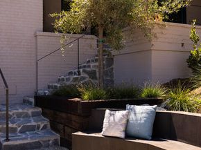 3815 Chanson Drive, View Park CA 90043