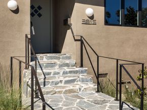 3815 Chanson Drive, View Park CA 90043