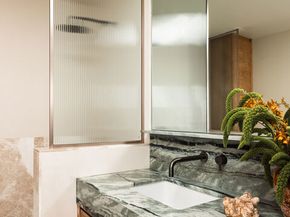 3815 Chanson Drive, View Park CA 90043