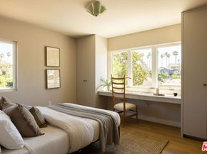 3815 Chanson Drive, View Park CA 90043