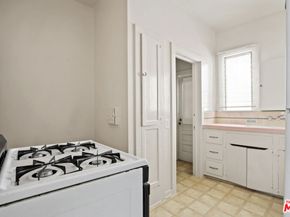 8553 Alcott Street, Los Angeles CA 90035