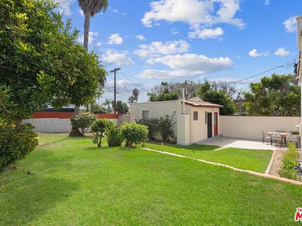 822 Pine Street, Santa Monica CA 90405