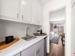 822 Pine Street, Santa Monica CA 90405