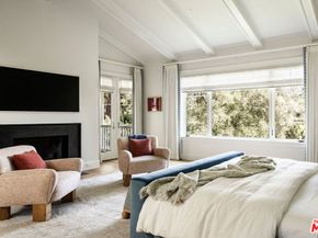 13167 Boca De Canon Lane, Los Angeles CA 90049