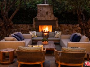 13167 Boca De Canon Lane, Los Angeles CA 90049