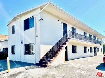 542 W 76th Street