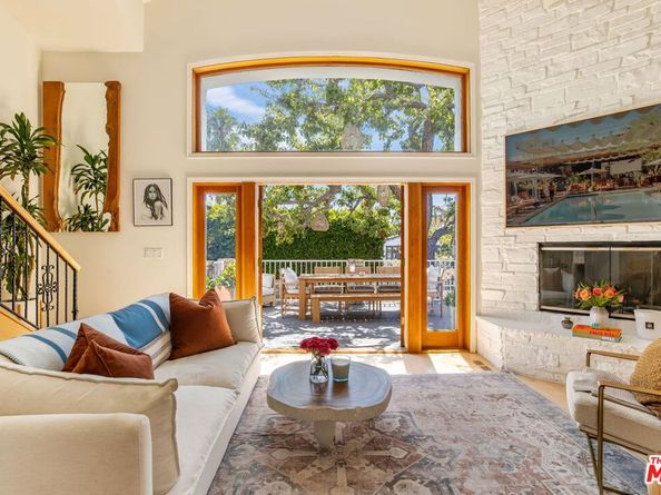 439 Carroll Canal, Venice CA 90291