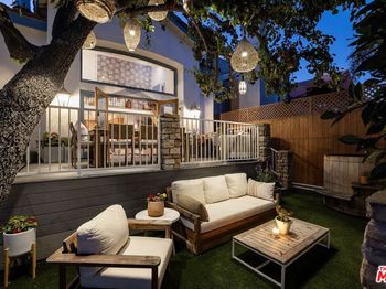 439 Carroll Canal