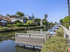 439 Carroll Canal, Venice CA 90291