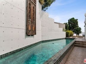 6469 Rodgerton Drive, Los Angeles CA 90068