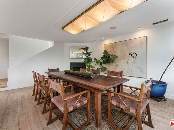 6469 Rodgerton Drive, Los Angeles CA 90068