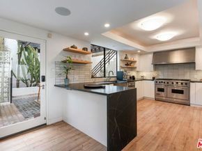 6469 Rodgerton Drive, Los Angeles CA 90068
