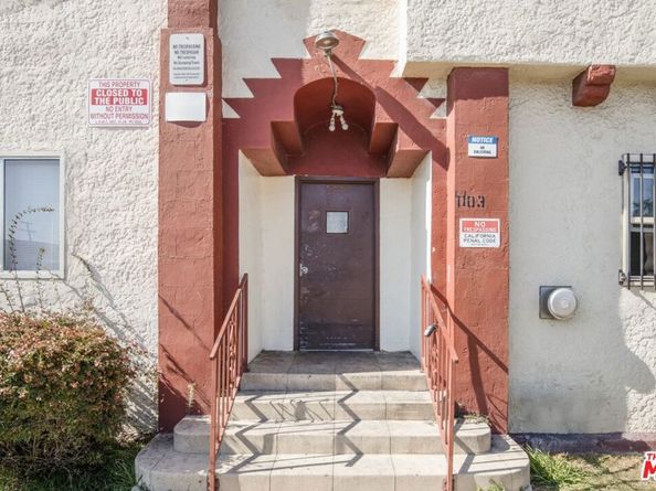 1103 W 64th Street, Los Angeles CA 90044