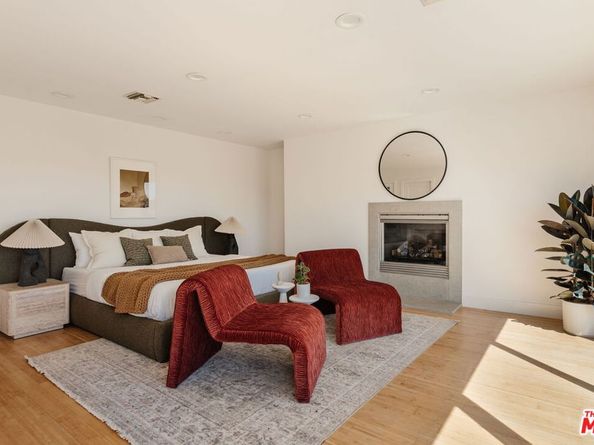 2406 Silver Ridge Avenue, Los Angeles CA 90039