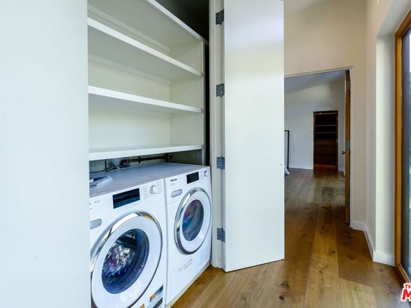 2740 Nichols Canyon Road, Los Angeles CA 90046