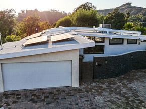 2740 Nichols Canyon Road, Los Angeles CA 90046