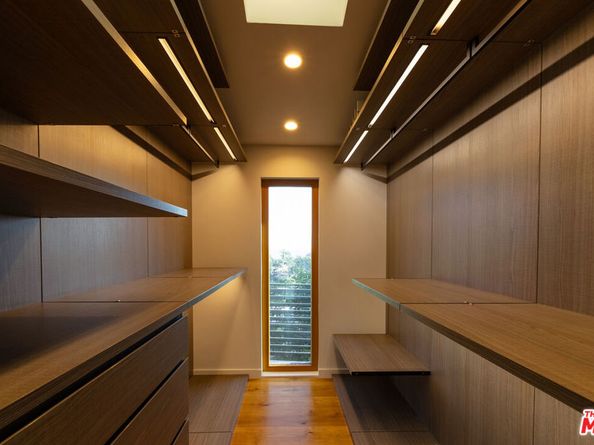 2740 Nichols Canyon Road, Los Angeles CA 90046