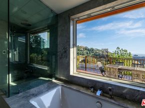 2740 Nichols Canyon Road, Los Angeles CA 90046