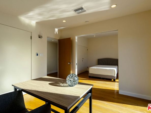 2740 Nichols Canyon Road, Los Angeles CA 90046