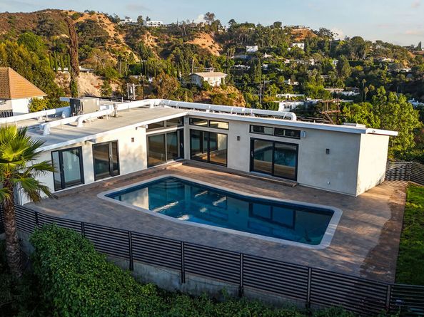 2740 Nichols Canyon Road, Los Angeles CA 90046