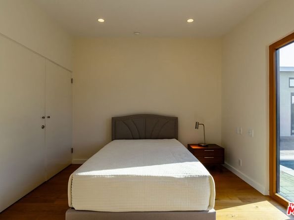 2740 Nichols Canyon Road, Los Angeles CA 90046