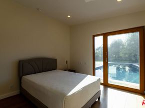 2740 Nichols Canyon Road, Los Angeles CA 90046
