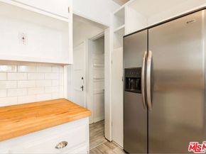 810 N Sweetzer Avenue, West Hollywood CA 90069