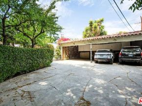 810 N Sweetzer Avenue, West Hollywood CA 90069