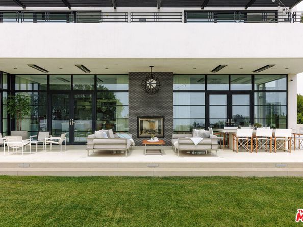 400 Amalfi Drive, Pacific Palisades CA 90272