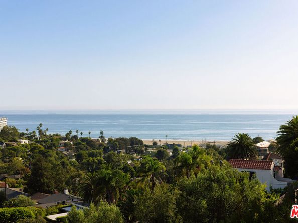400 Amalfi Drive, Pacific Palisades CA 90272
