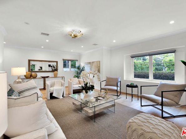 602 S Lucerne Boulevard, Los Angeles CA 90005