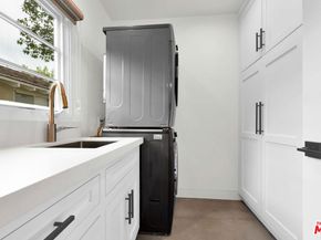 602 S Lucerne Boulevard, Los Angeles CA 90005