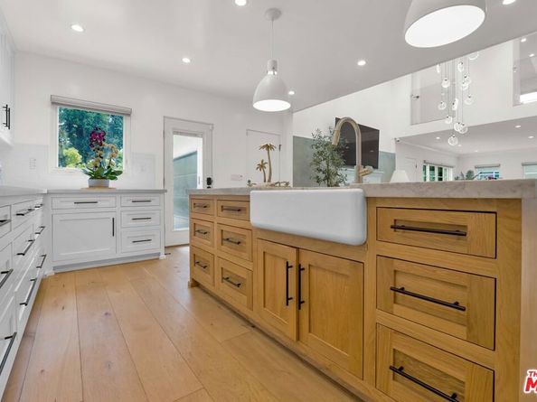 602 S Lucerne Boulevard, Los Angeles CA 90005