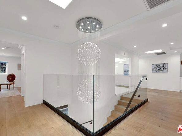 602 S Lucerne Boulevard, Los Angeles CA 90005