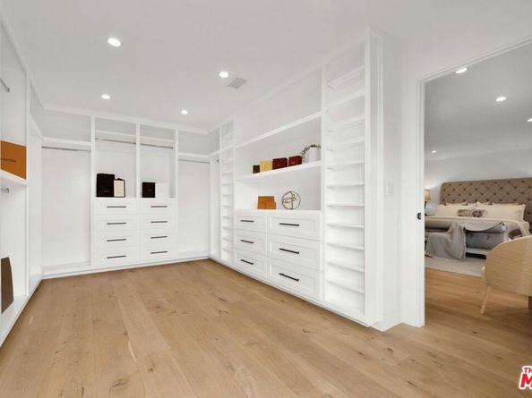 602 S Lucerne Boulevard, Los Angeles CA 90005