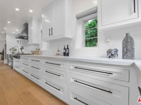 602 S Lucerne Boulevard, Los Angeles CA 90005