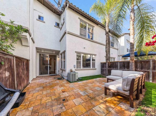 3741 Carmel View Rd 3, San Diego CA 92130