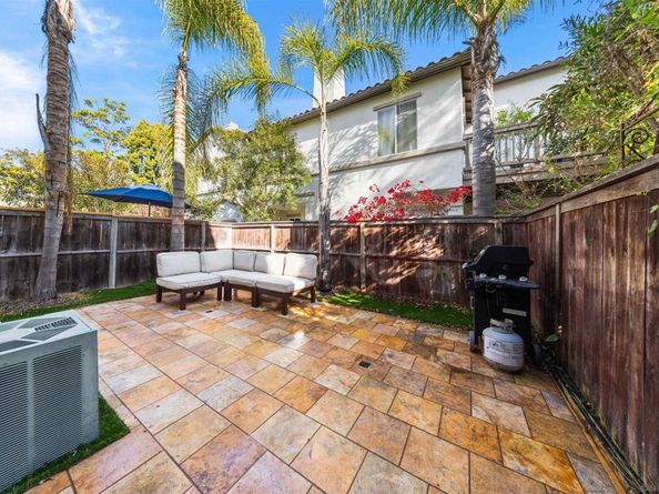 3741 Carmel View Rd 3, San Diego CA 92130