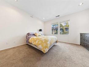 3741 Carmel View Rd 3, San Diego CA 92130