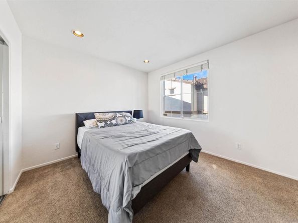 3741 Carmel View Rd 3, San Diego CA 92130