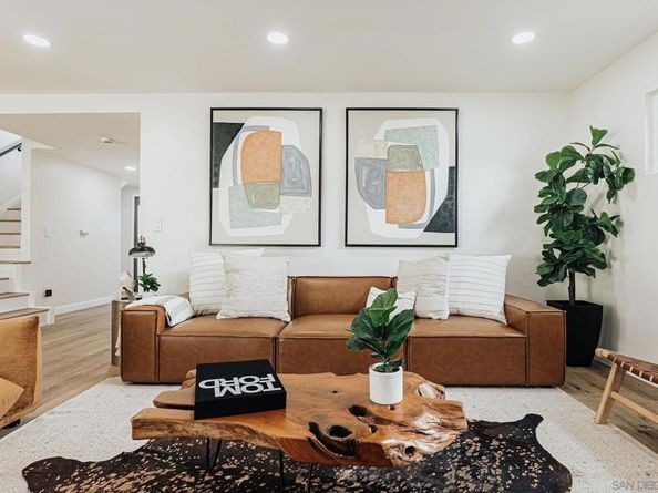 3624 Governor Dr, San Diego CA 92122