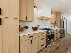 3624 Governor Dr, San Diego CA 92122