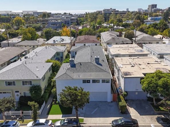 1530 Harvard Street, Santa Monica CA 90404