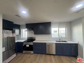 1530 Harvard Street, Santa Monica CA 90404