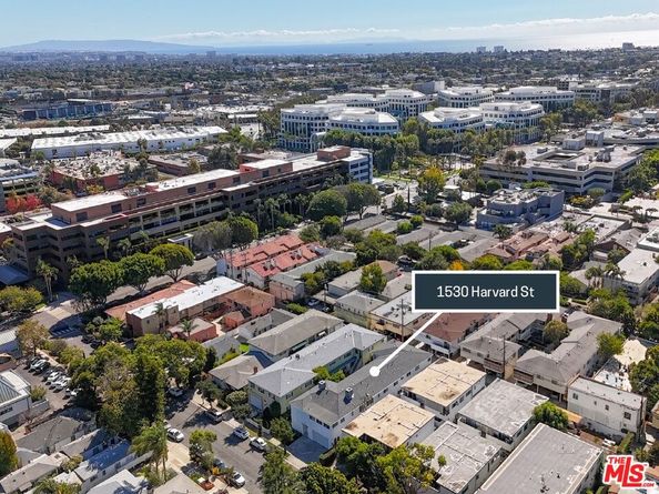 1530 Harvard Street, Santa Monica CA 90404