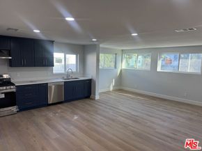 1530 Harvard Street, Santa Monica CA 90404