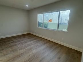 1530 Harvard Street, Santa Monica CA 90404